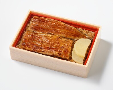 一枚一枚丁寧に手炙り、穴子の美味しさを存分に。「車窓食堂」の『あなごめし』11/3 リニューアル！