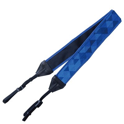 本物の座席生地を使用！売切れ続出のモケットグッズにJR東海「HC85系