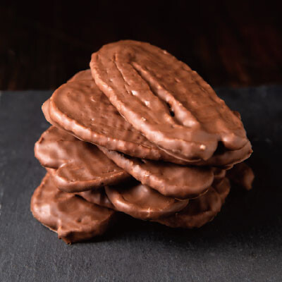 （新横浜駅）毎年大好評をいただいている 『ドゥーブルショコラミルフィーユ』が やって参りました😍