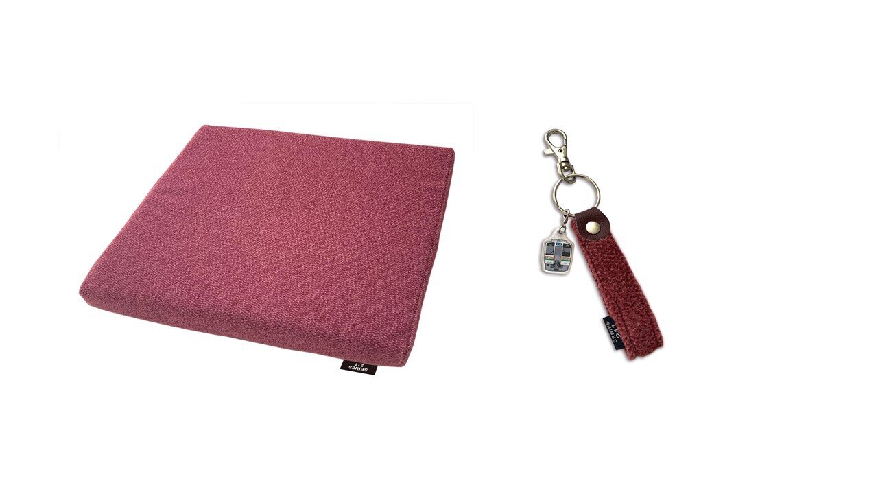 JR東海「211系」の座席モケットを使用した クッションとキーホルダーを新発売！